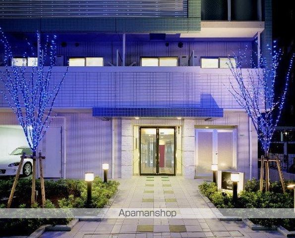 グラントゥルース桜台駅前の玄関写真