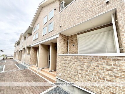 プリムローズ・キャッスル[1LDK/42.55m2]の外観2