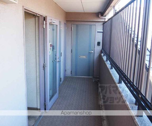 南区八条町マンションの外観写真