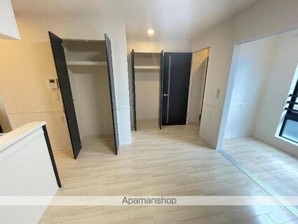 グラン　フェリシア（Ｇｒａｎｄ　Ｆｅｌｉｃｉａ）[1LDK/43.24m2]のリビング・居間2