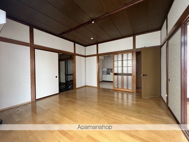 北浜貸家の内装写真