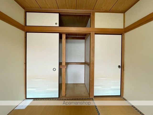 鶴ケ舞1丁目31-14戸建の内装写真