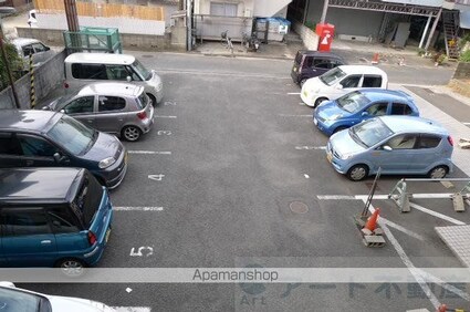 エトワール和泉[1R/23.25m2]の駐車場