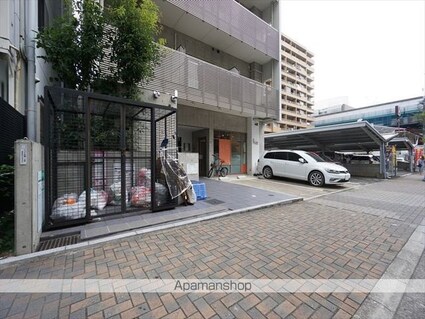 ラ・ルーシュ泉[1K/24.92m2]の外観2