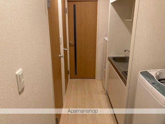 クレイノＦＲＥＥＳＩＡ[1K/22.97m2]の玄関