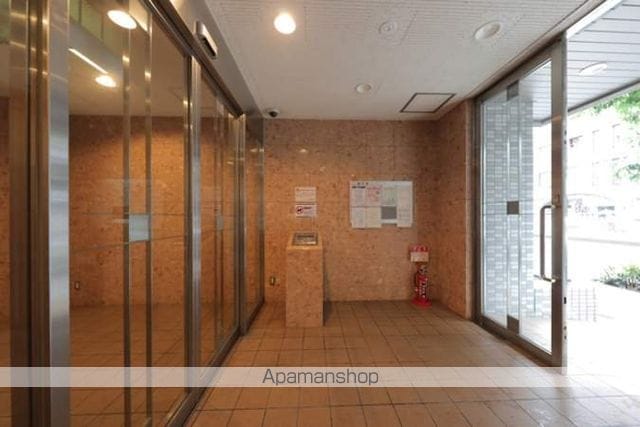 エスリード梅田西の玄関写真