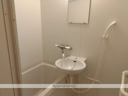 香川県坂出市久米町２丁目[1K/26.49m2]のバス