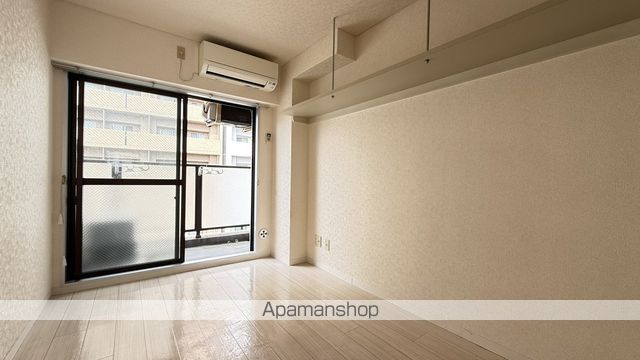 ハイソサエティ宝町の内装写真
