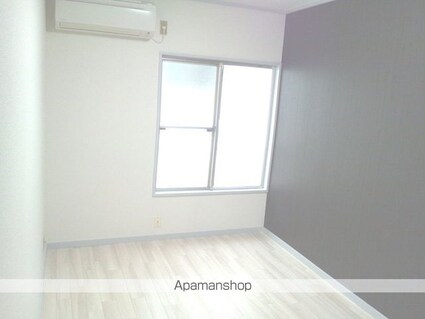 プラザドゥクリムゾン[1R/14m2]のリビング・居間1