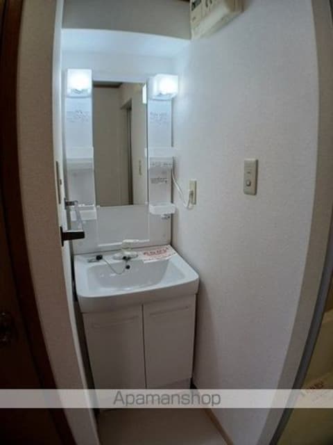 岡山県倉敷市茶屋町[2LDK/58.12m2]の洗面所