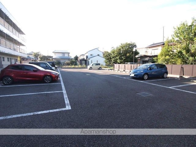 レオパレスアルカディア[1K/20.81m2]の駐車場