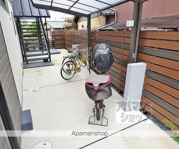 WーHIEISOHの外観写真