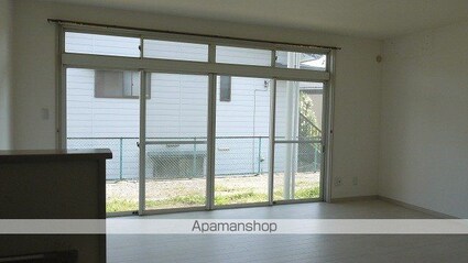 ハイツ鶴峰[3LDK/70.06m2]のリビング・居間