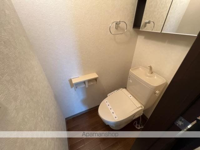 レフュージ川沿の内装写真