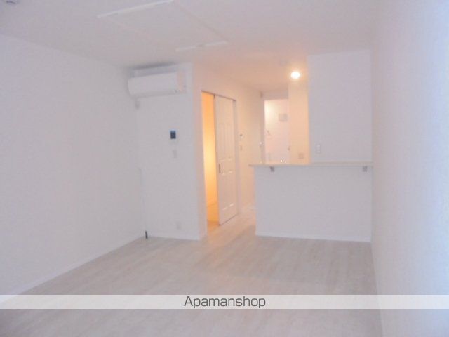 ＶＩＬＬＡ　ＮＩＳＨＩＥＩＦＵＫＵ[1LDK/49.54m2]のリビング・居間