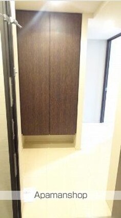 コスモリード市ヶ谷払方町[1LDK/54.46m2]の玄関
