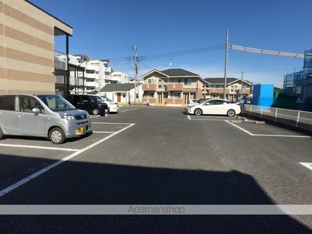 レオパレスエスポワール[1K/23.18m2]の駐車場