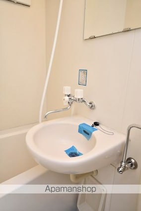 東京都中野区弥生町２丁目[1R/13m2]の洗面所