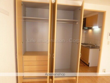 メゾン・ラヴィアンローズ[1K/26.25m2]の収納