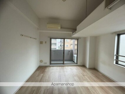 グランマーレ１８[1R/27.4m2]のリビング・居間