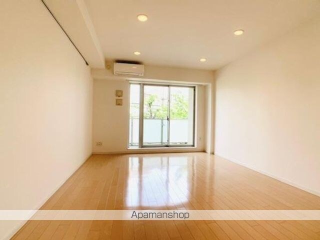 Ｂｒｉｌｌｉａ　ｉｓｔ　三軒茶屋　ブラッサムテラス[1R/37.32m2]のリビング・居間1