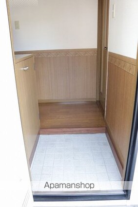 サンパレスひよりが丘Ａ[2DK/46.37m2]の玄関