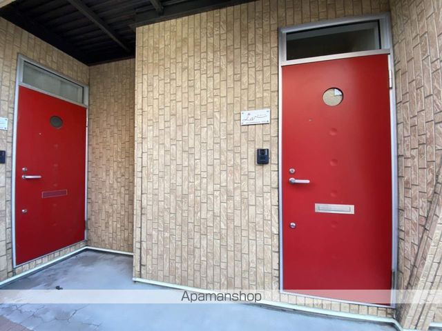 ラルートの玄関写真