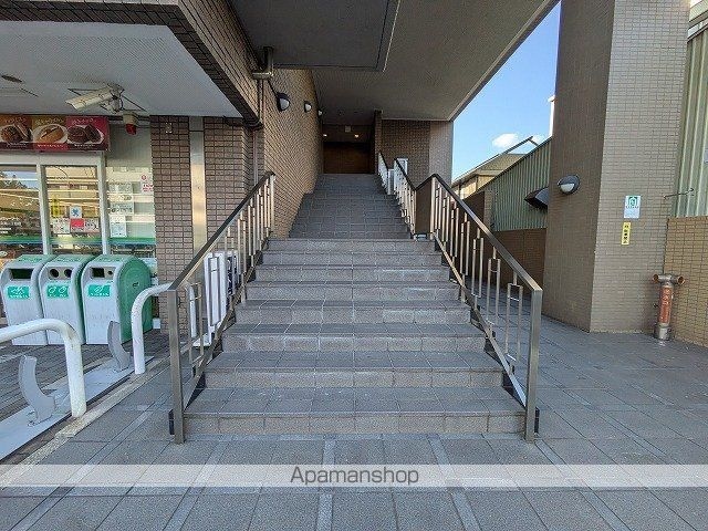 Ｉｓｔｙｌｅ　Ｆｕｎａｉｒｉ（旧　舟入山田ビル）[2LDK/51.12m2]のエントランス