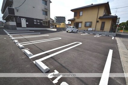 レーヴ新地[1LDK/44.21m2]の駐車場2