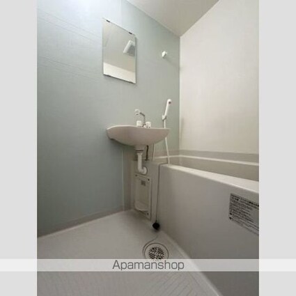 ブロッサムテラス町屋[1R/17.71m2]のバス