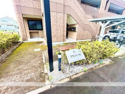 和歌山県和歌山市栗栖[1LDK/45.36m2]のエントランス2