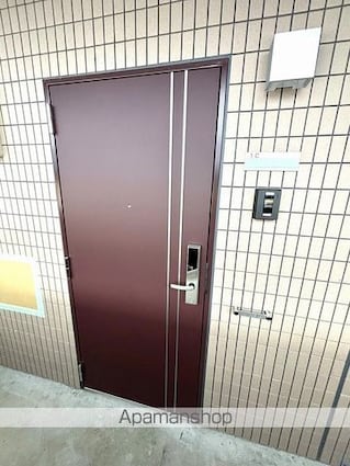 ジュエルズ　Ｂｅ[1K/29.7m2]のエントランス