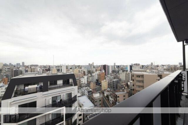 プラウドフラット浅草アベニューの玄関写真