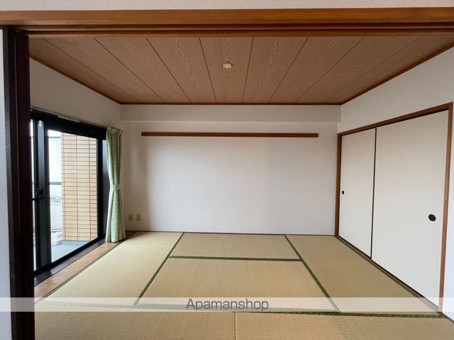 ライオンズマンション神田町の内装写真