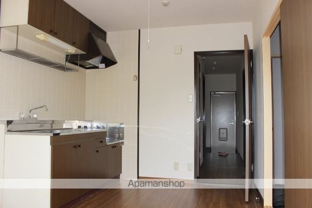 Surplus レオパレス Aの内装写真