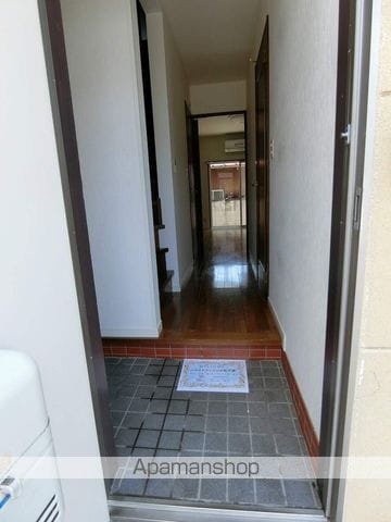 スクエアパークアパートメントIの内装写真