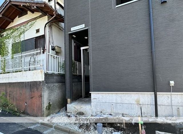カインドネス座間の玄関写真