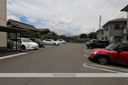 ローゼンシュタット　Ｂ棟[2LDK/59.58m2]の駐車場2