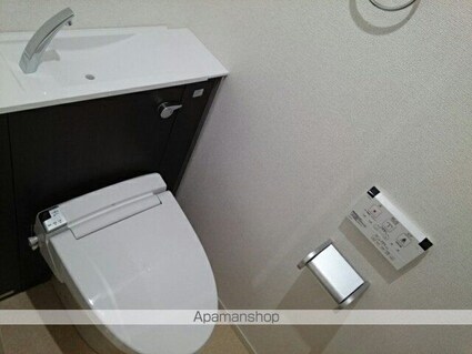 ブルーレジデンス・ケイ[1LDK/40.2m2]のトイレ