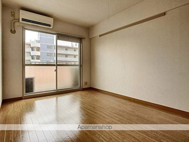 ポスト大元Iの内装写真