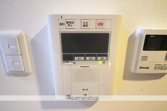 エクセレント上新18の内装写真