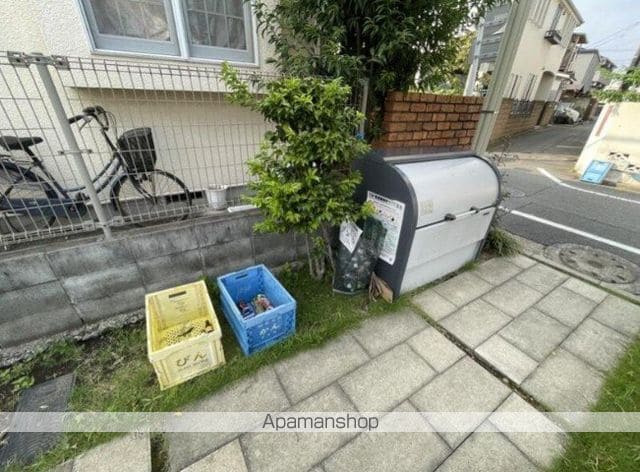 ニシオギソウの玄関写真