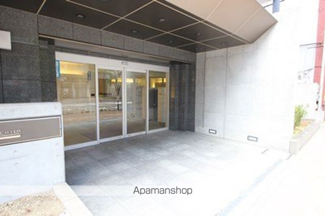 レジディア南1条の玄関写真