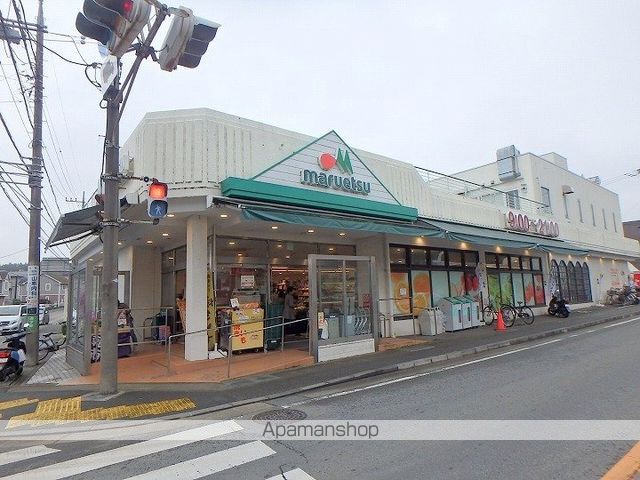 リブリ・エムールの周辺写真