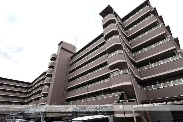 ユニライフ宇治六番館の外観写真