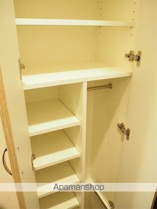 ルーブル板橋東新町弐番館[1K/26.24m2]の収納