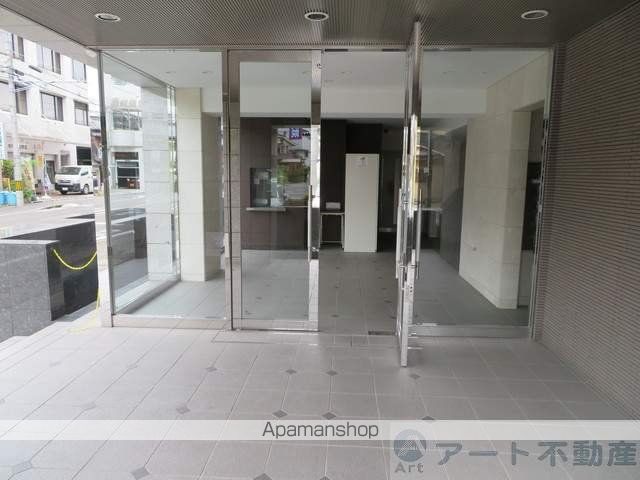 アルファステイツ市駅西の玄関写真