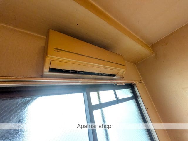 ピースハイツ長堂の内装写真