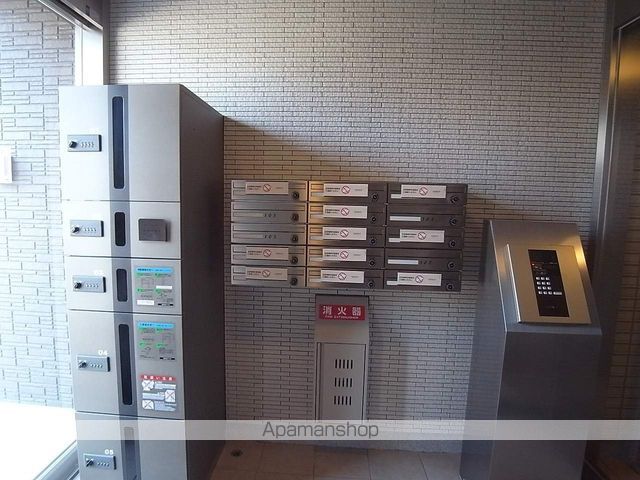 エポラール東別院の玄関写真