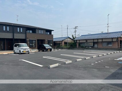 グレース・カーサ　２番館　Ｂ[1LDK/50.01m2]の駐車場